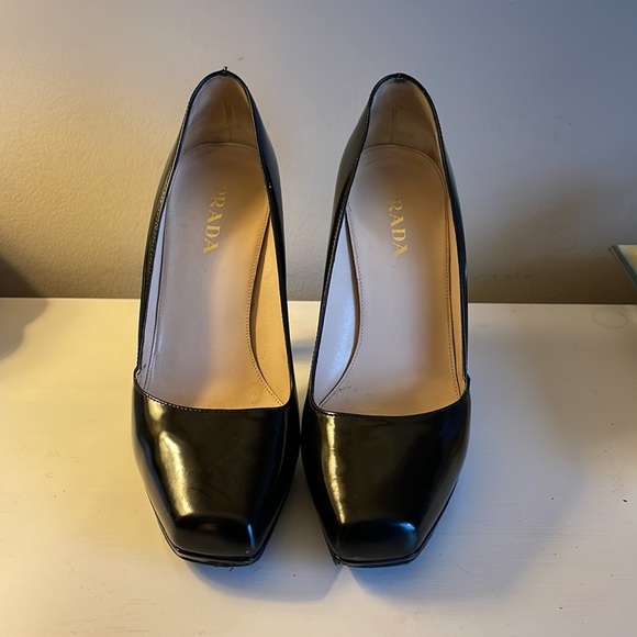 Black, Size 8 asymmetrical square toes Prada pumps - Picture 10 of 15
